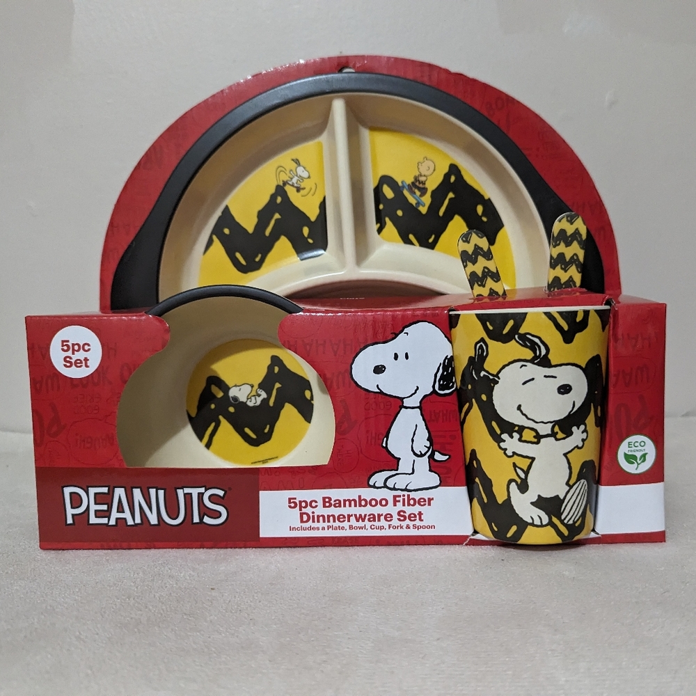 Peanuts Snoopy 5-piece Bamboo Dinnerware Set! New!